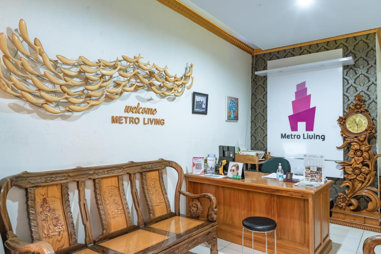 Metro Malioboro Living Hotel Yogyakarta Ngoại thất bức ảnh