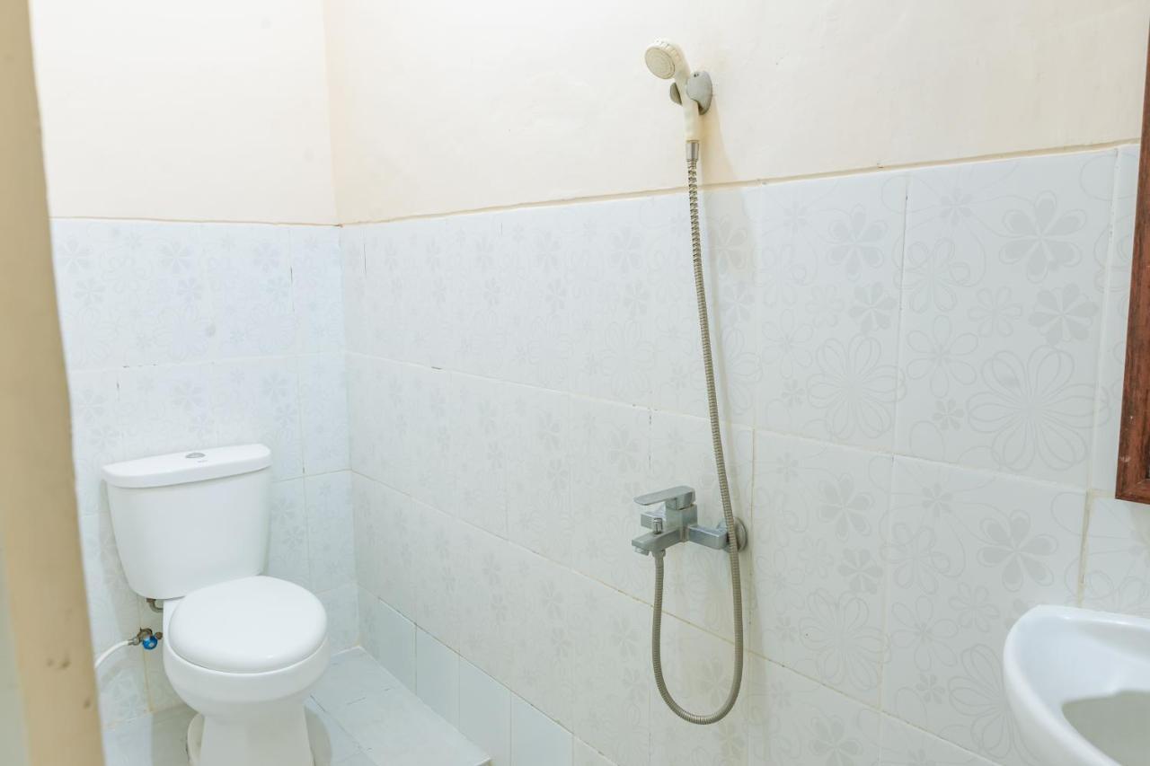 Metro Malioboro Living Hotel Yogyakarta Ngoại thất bức ảnh