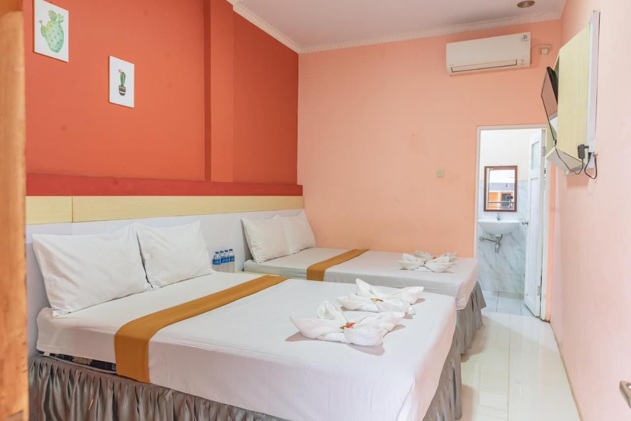 Metro Malioboro Living Hotel Yogyakarta Ngoại thất bức ảnh